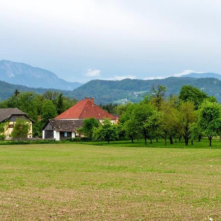 Gutshof Bartl 1 Apartment Klagenfurt am Woerthersee Bagian luar foto