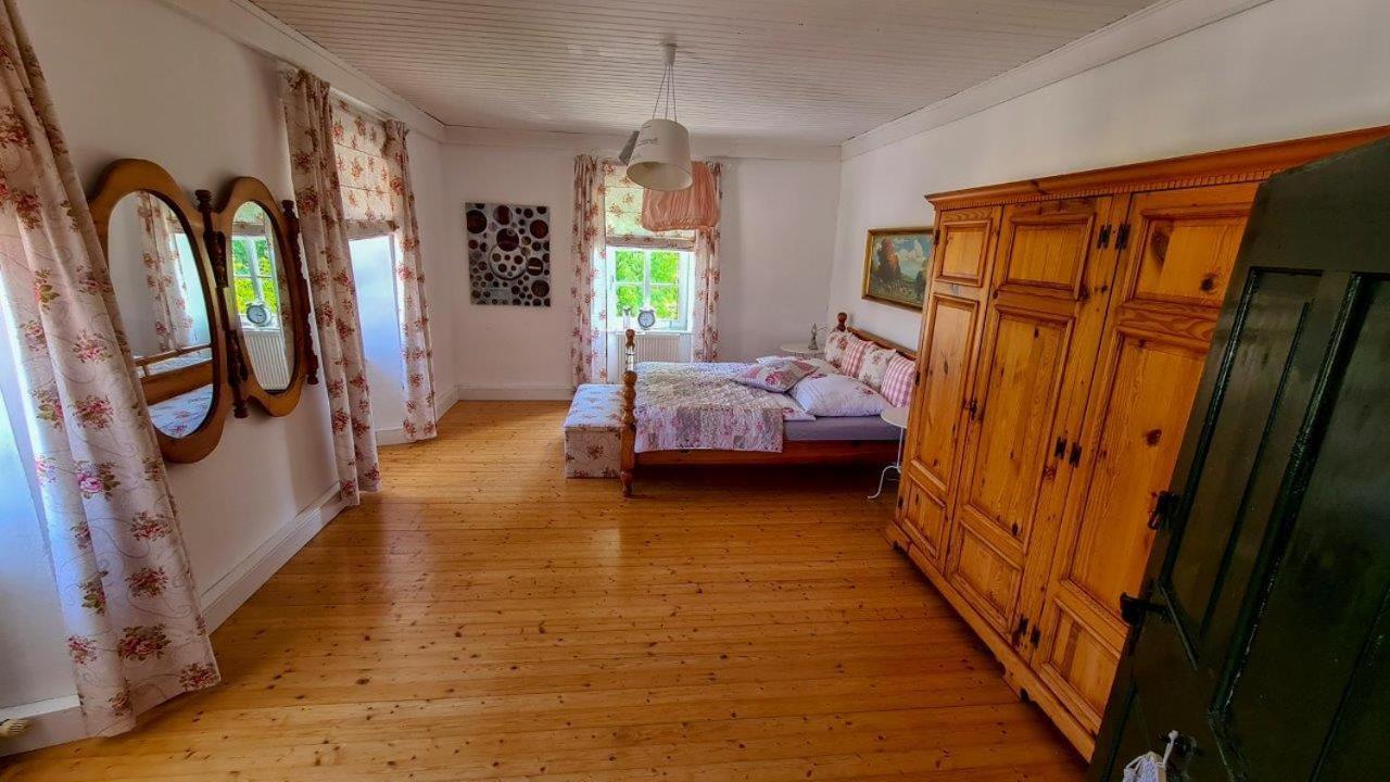 Gutshof Bartl 1 Apartment Klagenfurt am Woerthersee Bagian luar foto