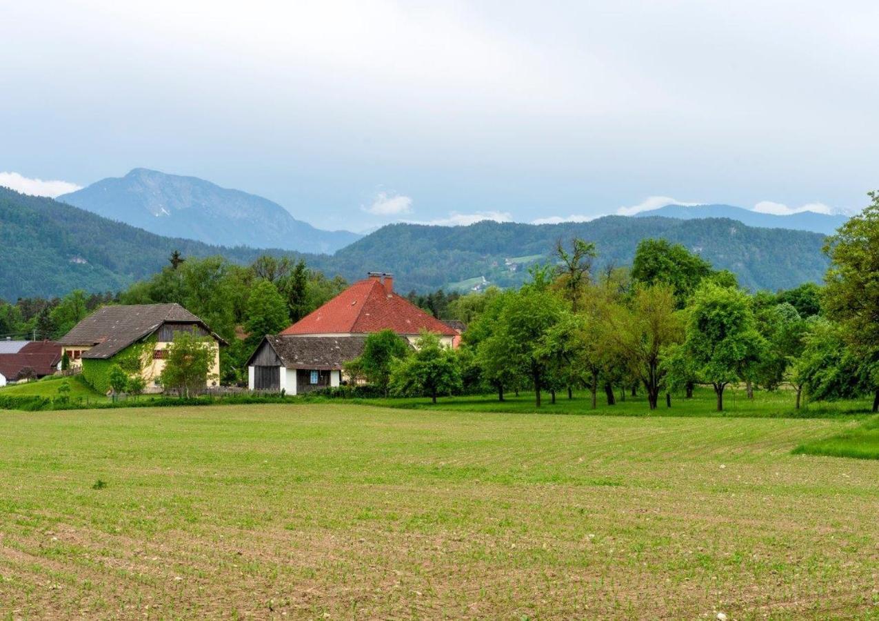 Gutshof Bartl 1 Apartment Klagenfurt am Woerthersee Bagian luar foto
