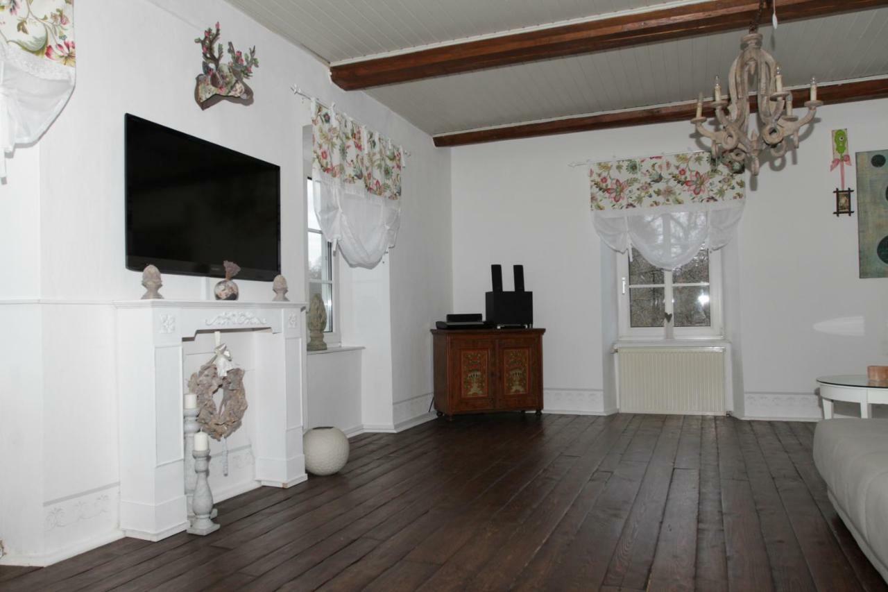 Gutshof Bartl 1 Apartment Klagenfurt am Woerthersee Bagian luar foto