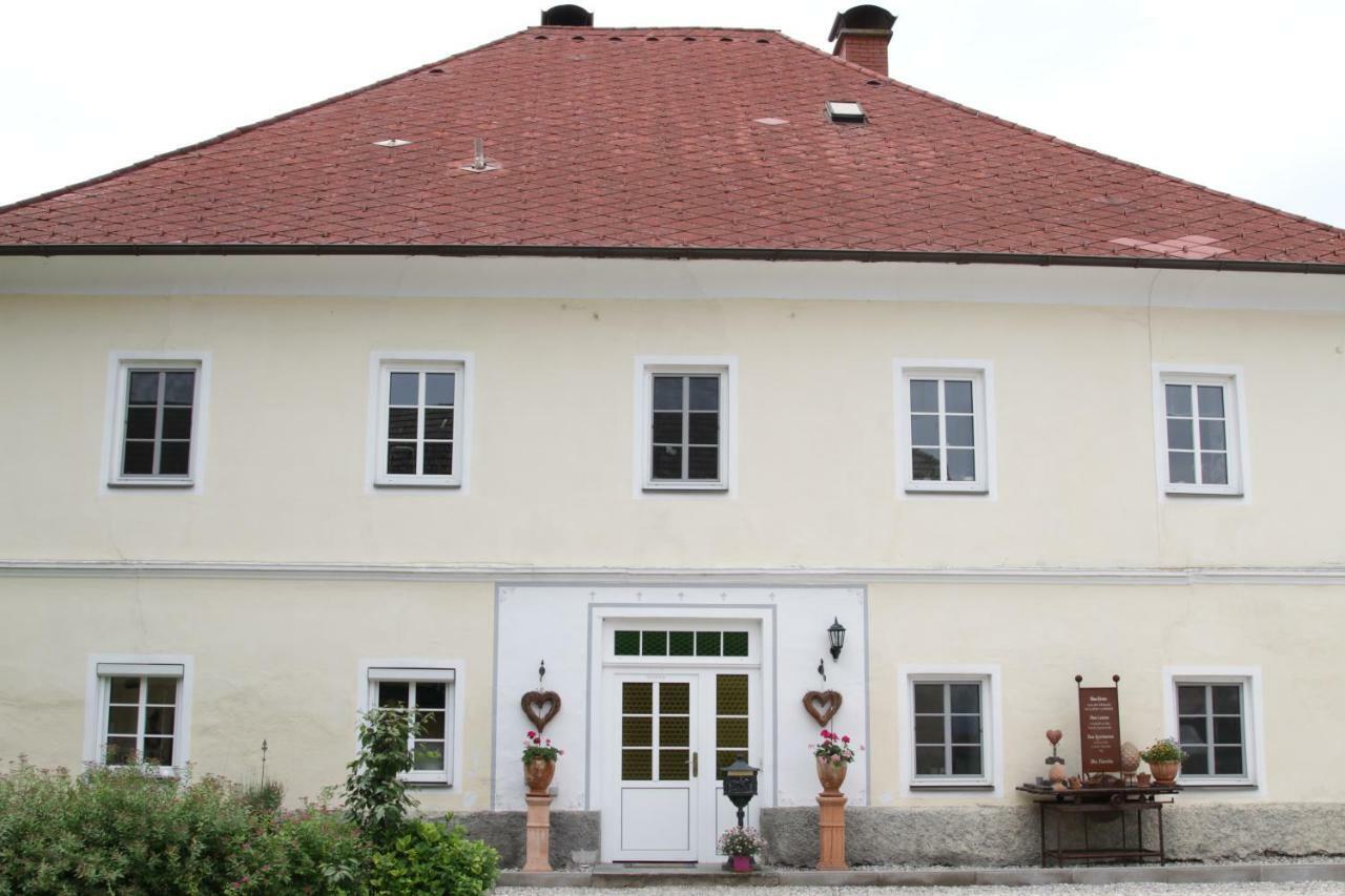 Gutshof Bartl 1 Apartment Klagenfurt am Woerthersee Bagian luar foto
