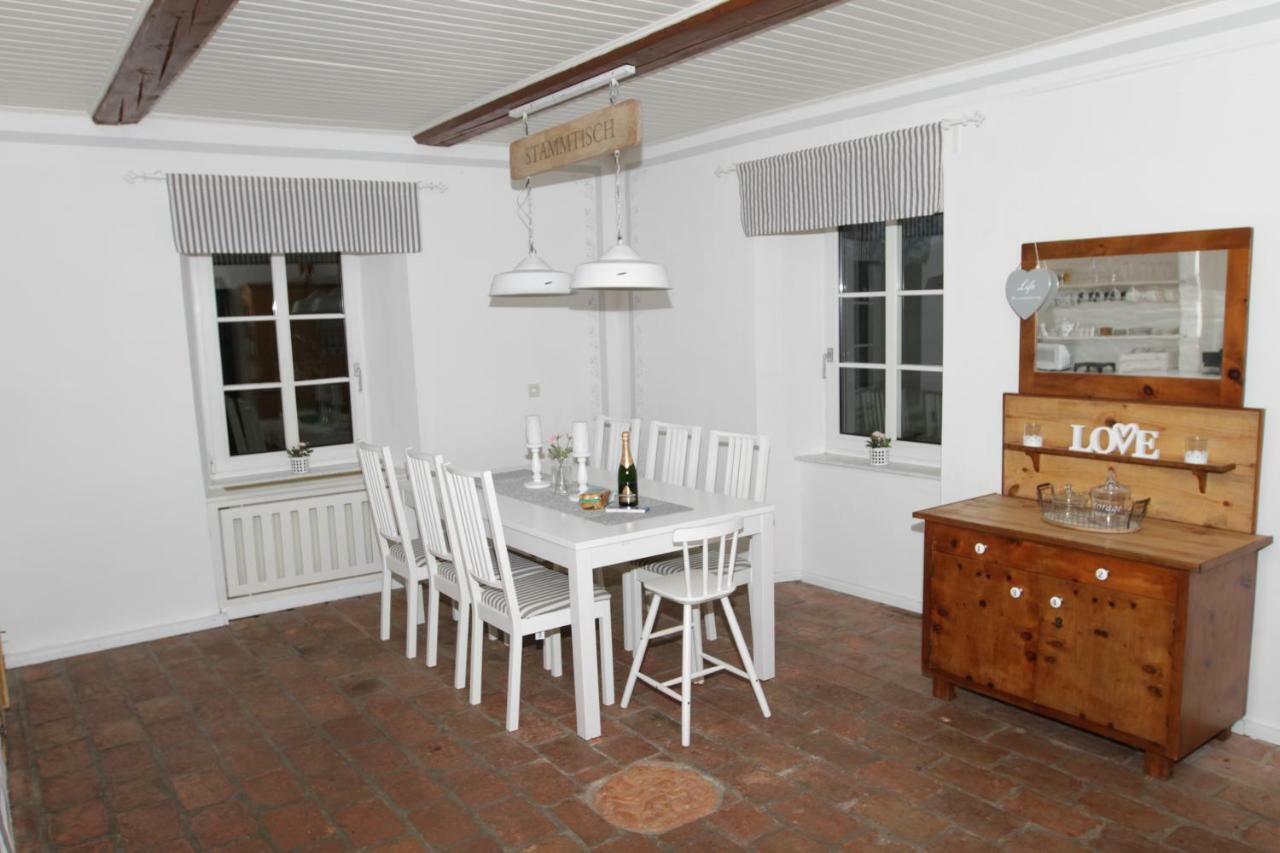Gutshof Bartl 1 Apartment Klagenfurt am Woerthersee Bagian luar foto