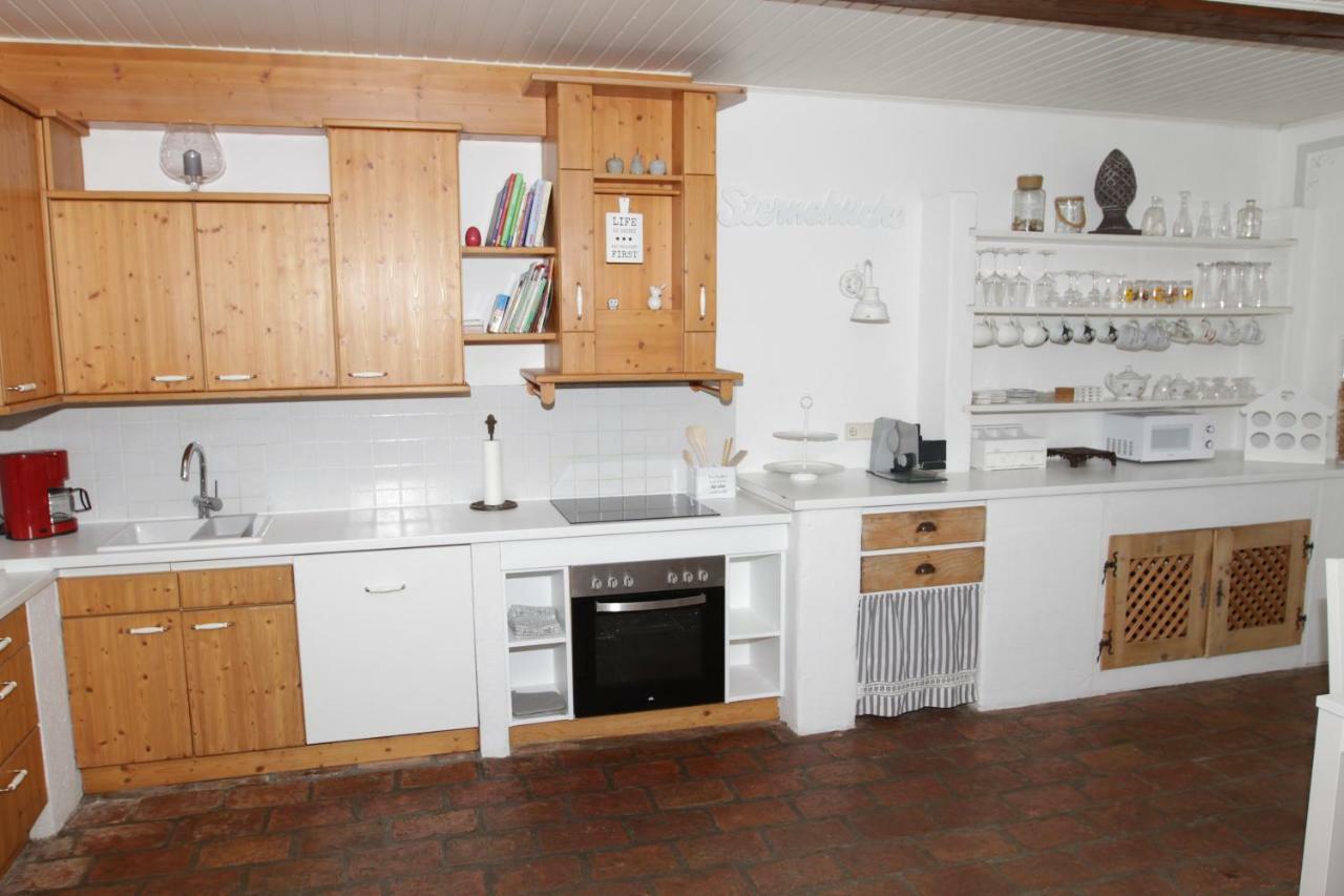 Gutshof Bartl 1 Apartment Klagenfurt am Woerthersee Bagian luar foto