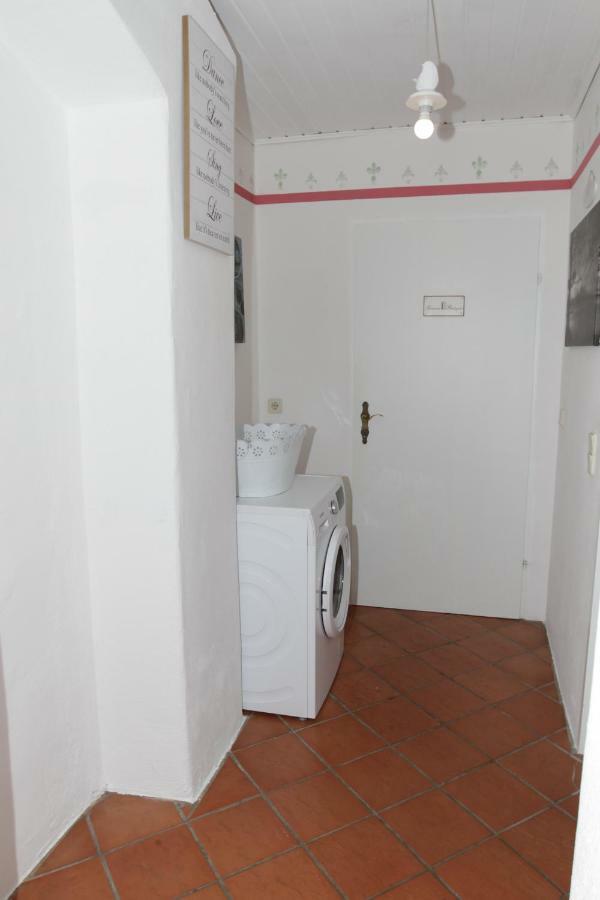Gutshof Bartl 1 Apartment Klagenfurt am Woerthersee Bagian luar foto